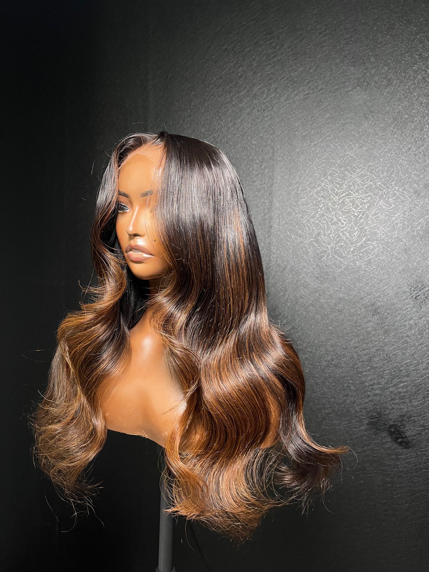 Noir Luxe Highlights